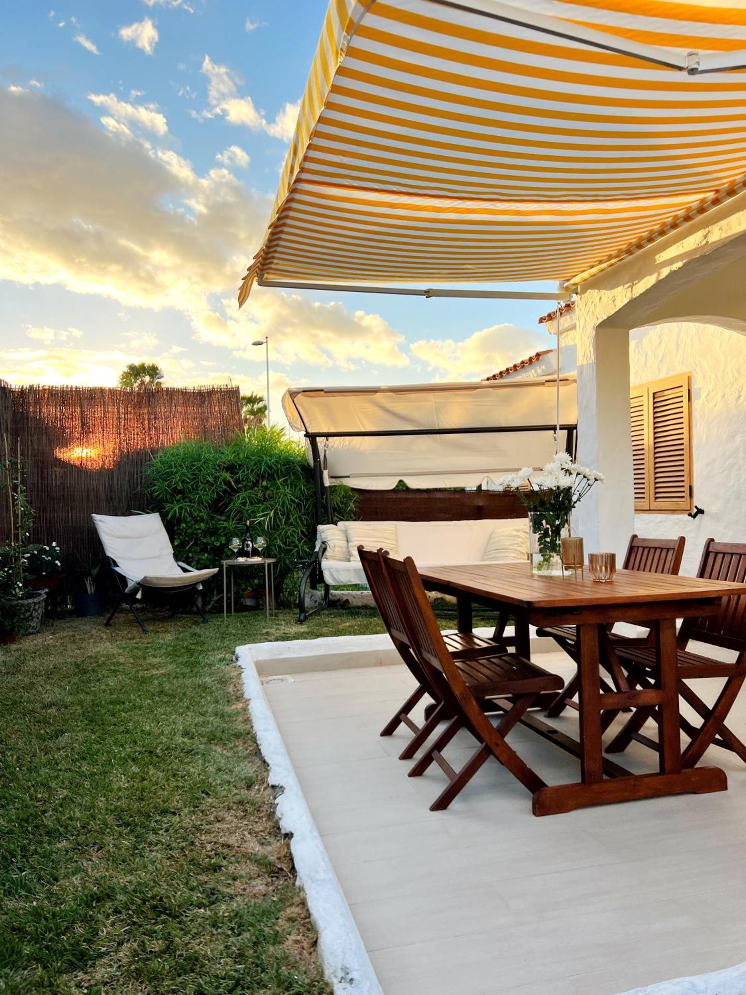 Buzzstays: 1-Bed Bungalow, Garden, Near Yumbo & Beach Maspalomas  Exterior photo
